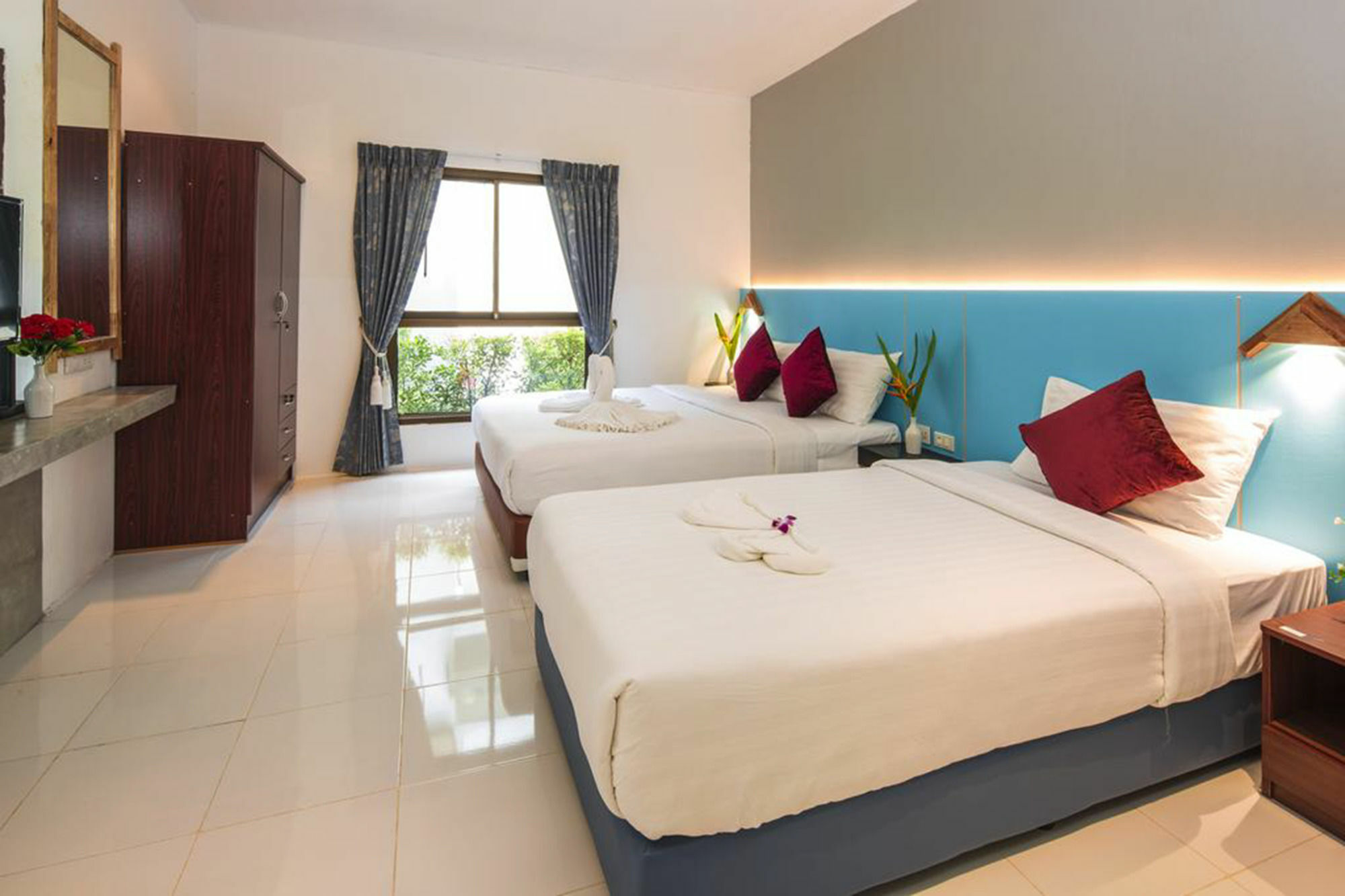 Modern Resort @ Naiyang Nai Yang Beach Екстериор снимка