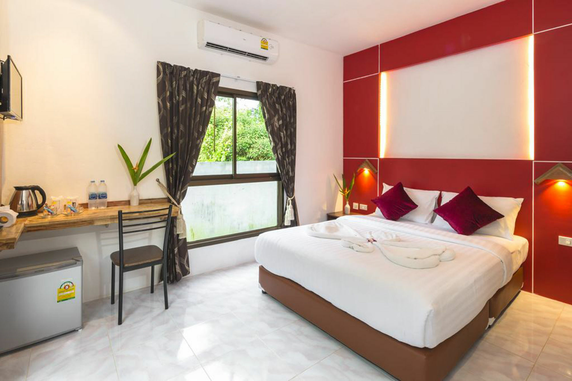 Modern Resort @ Naiyang Nai Yang Beach Екстериор снимка